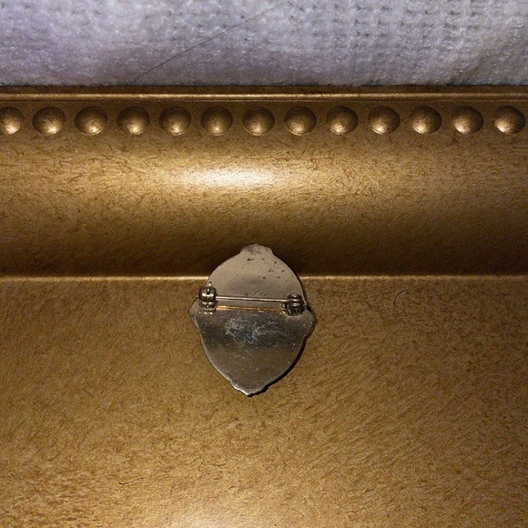 Vintage Gold Brooch with Painted Scene - Picture 3 of 3